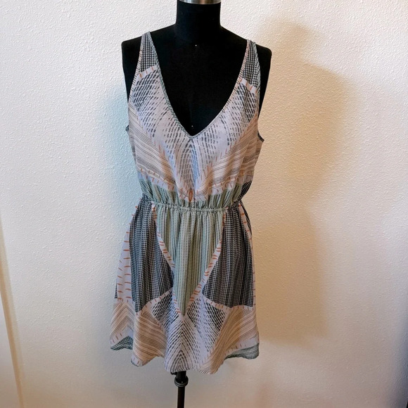 Quicksilver Women’s Silk Dress - Picture 3 of 4